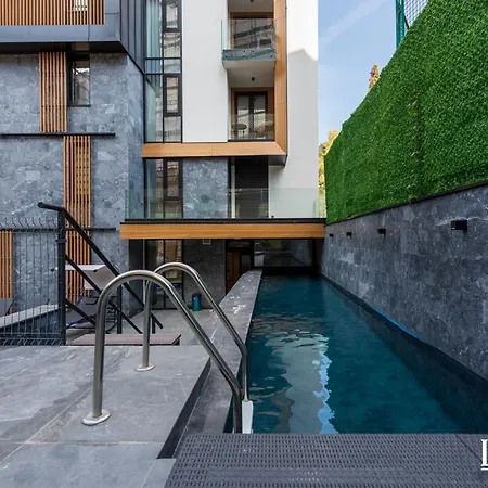 Lola Lux * ズラティボール